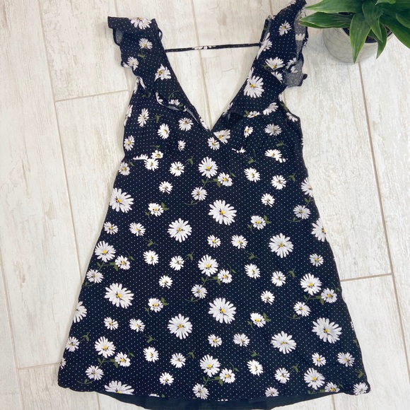 NWOT Daisy mini dress - Picture 1 of 5
